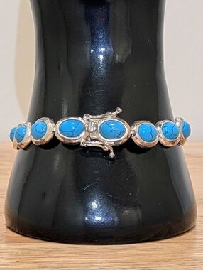 EUC Vintage 7" Sterling Silver and Howlite Bracelet with Statement Clasp